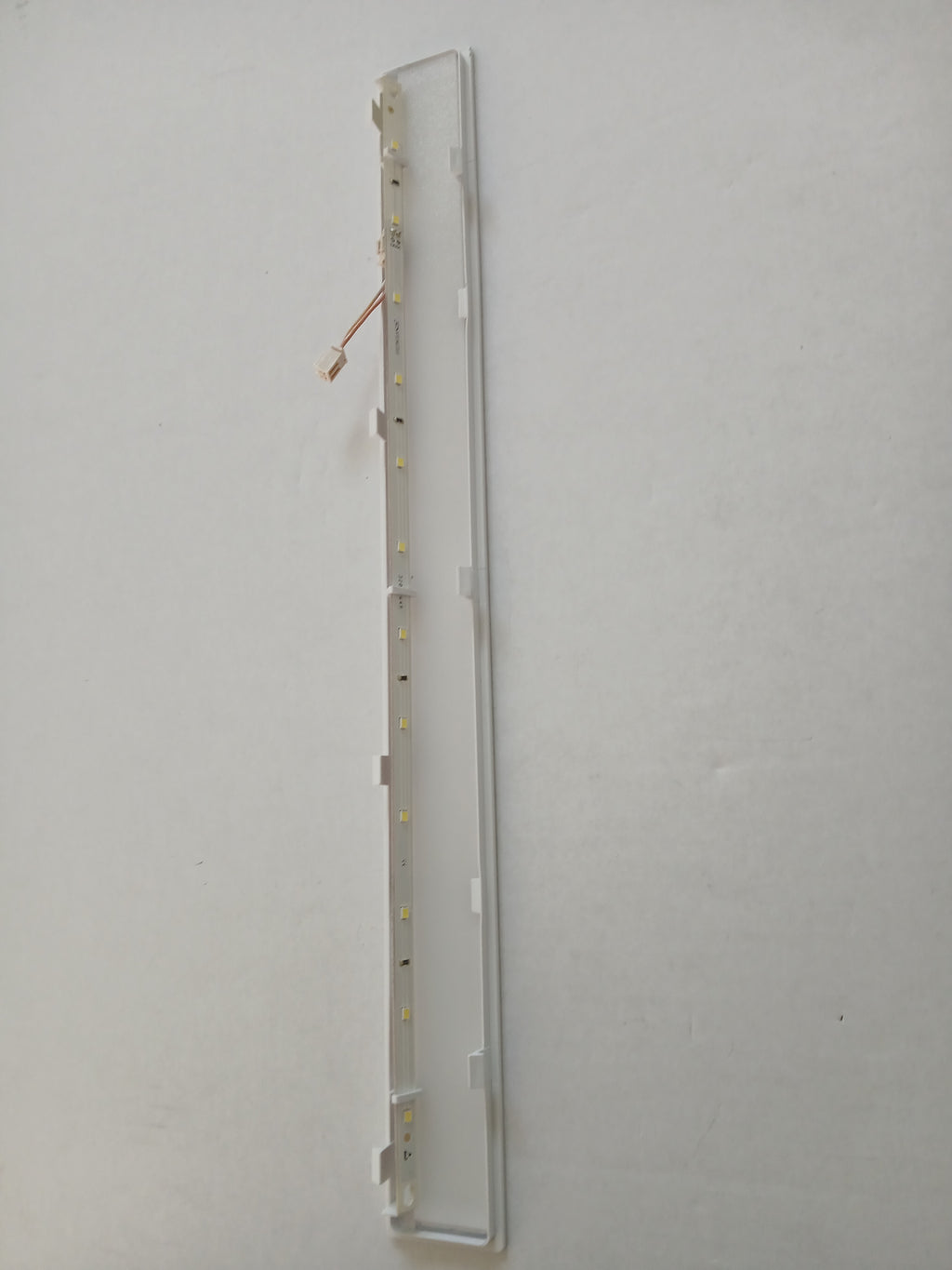 Éclairage Led réfrigérateur SHARP SJ-L2300E01X